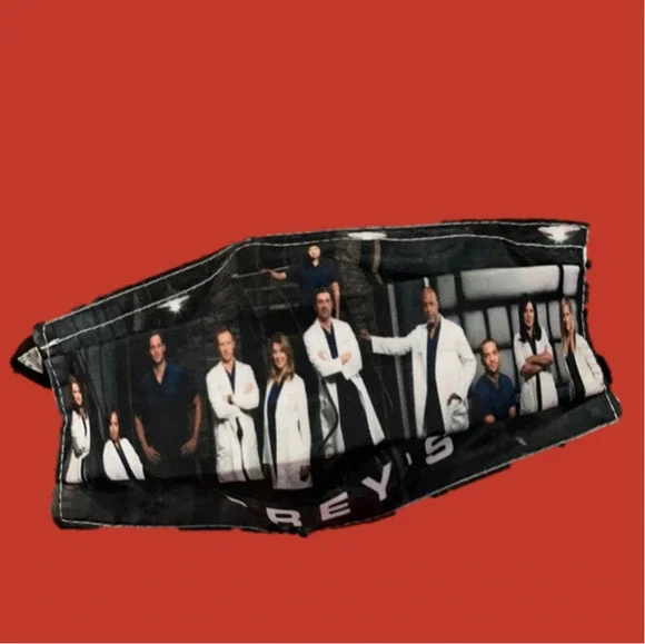 6/$20 New Grey’s Anatomy face mask