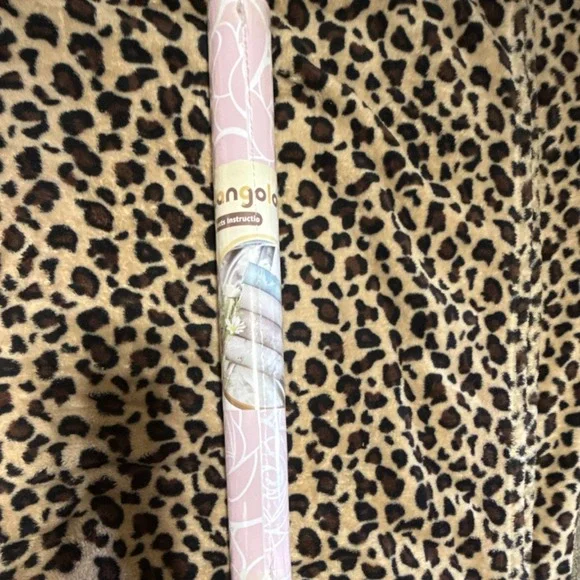 Angolo Abstract Pattern Pink White Wallpaper Roll Decorative Home Wall Covering