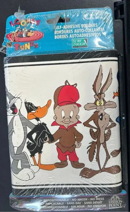 Unopened 1995 Looney Tunes Self Adhesive Border