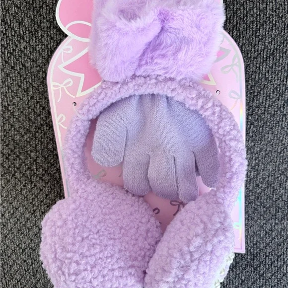 OMG accessories - Girls Lavender bow Earmuffs with pearls and mittens Set- NWT
