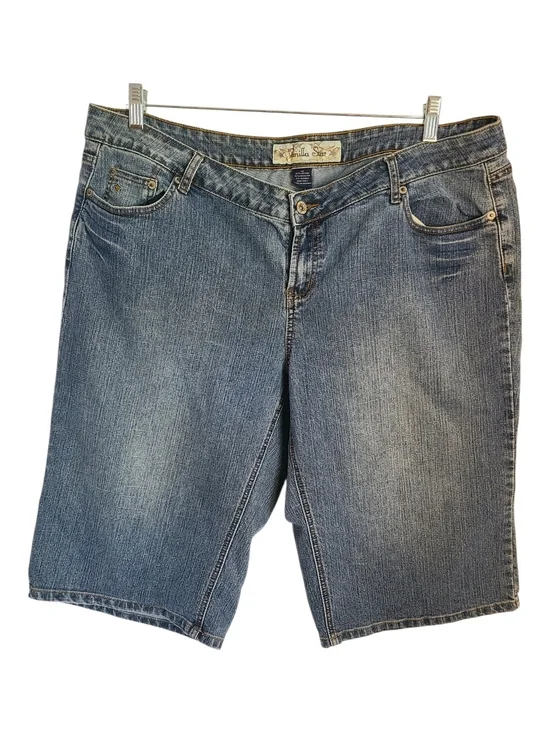 Vanilla Star Denim Bermuda Shorts 22 Plus Size Jean Medium Wash Stretch