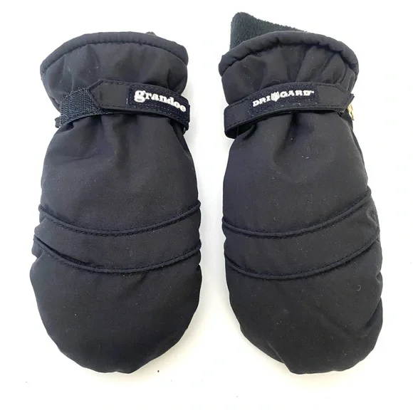 Grandoe Youth Black New Horizon Gauntlet Style Mittens
