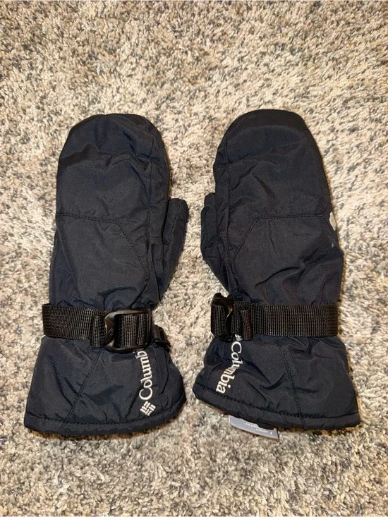 Columbia Black Winter Mittens with Buckle Straps Youth Small