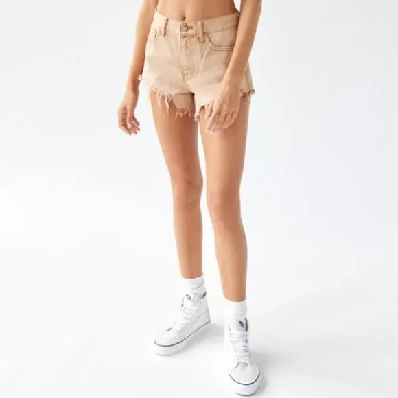 BDG by URBAN OUTFITTERS Cheeky High Rise Denim Shorts Frayed Hem Beige Size 26