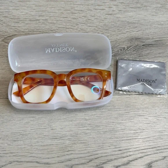 Madison Avenue Blue‎ Light Blocking Glasses Tortoise Square OG 25PL8822B Orange
