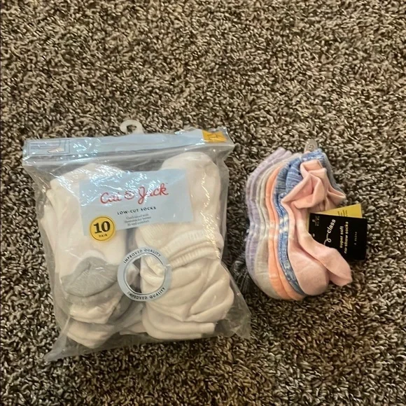Cat & Jack Kids Low Cut White Socks - Art Class No Show Multi colored Socks