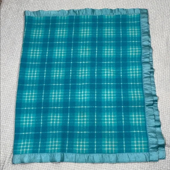 Retro MCM Vtg Turquoise Blue New Zealand Wool Plaid Satin Edge Princess Blanket