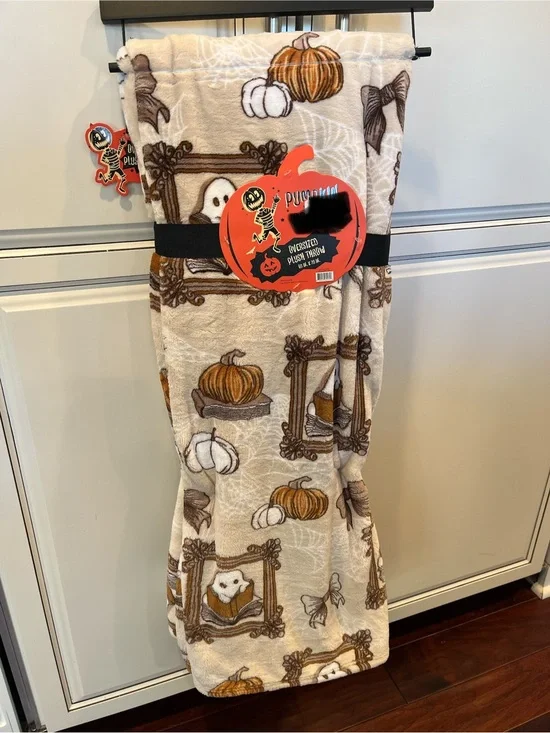 Halloween Pumpkin Reading Book Ghost Plush Throw Blanket - Beige