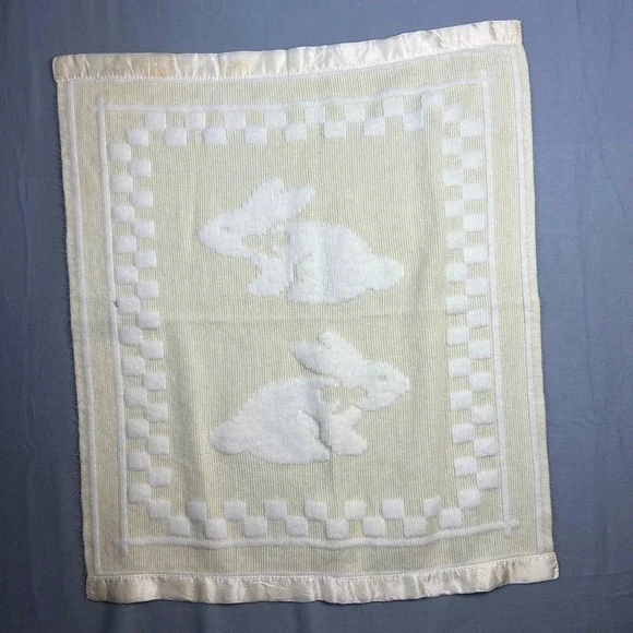 Vintage‎ Knit Yellow Bunny Baby Blanket Satin Edge 39x33