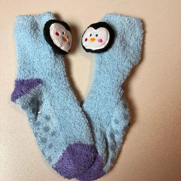 NWT Fuzzy Penguin Socks