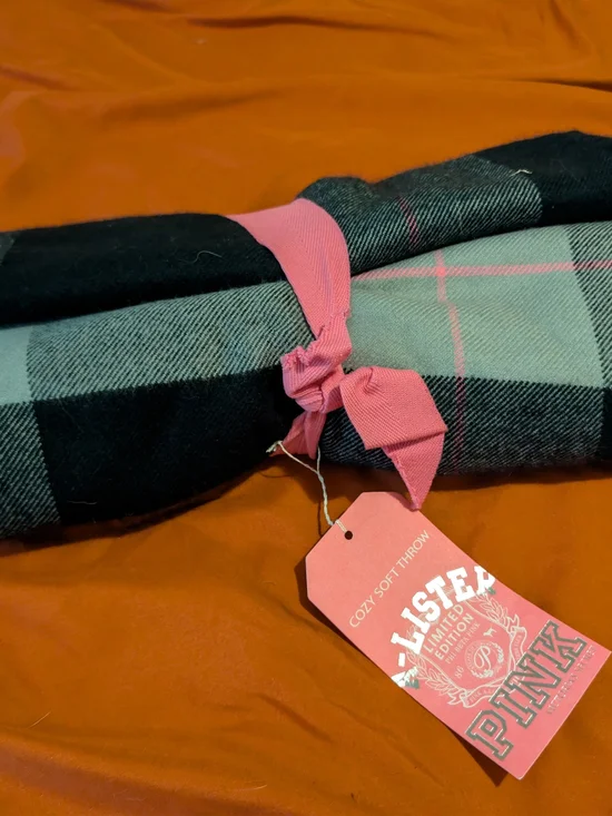 PINK Victoria's Secret Black and Gray Plaid Cozy Throw with Pink Tag