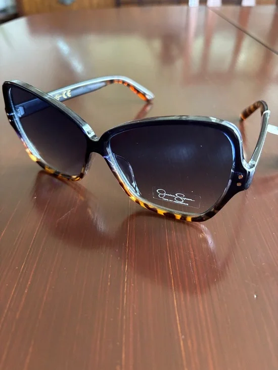 Jessica Simpson 100% UV protection butterfly tortoise shell frame,gradient lens