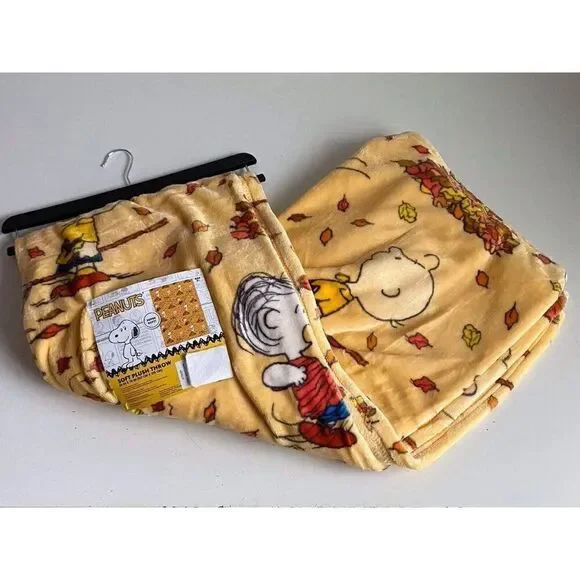 PEANUTS SNOOPY Charlie Brown Soft THROW‎ Blanket 50”x70” Autumn Fall Leaves NEW