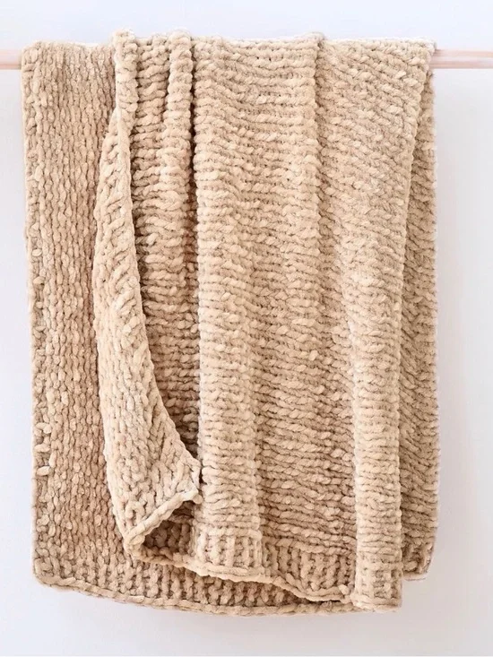 West Elm Chunky Luxury Chenille Throw 50x60 Sand NWT Hand Knit