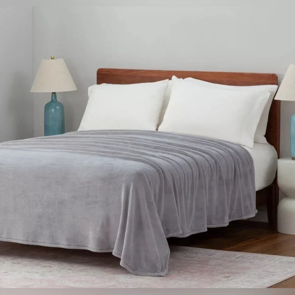 Oversized Luxury Plush Blanket, Full/Queen, 90