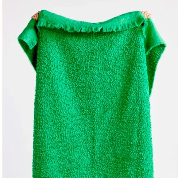 Green cloudy‎ Bouclé throw blanket