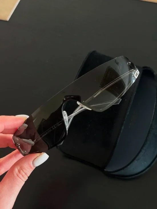 Gucci Rimless Sunglasses with Smoke Lenses - Black