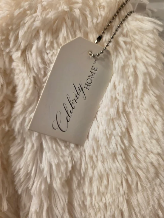 NWT ~ Celebrity Home Faux Fur Throw Blanket - Ivory