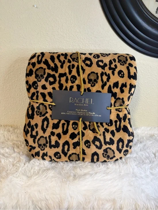 Viral Rachel Roy Skull Leopard Plush Blanket King 90x108 Gothic Halloween NWT