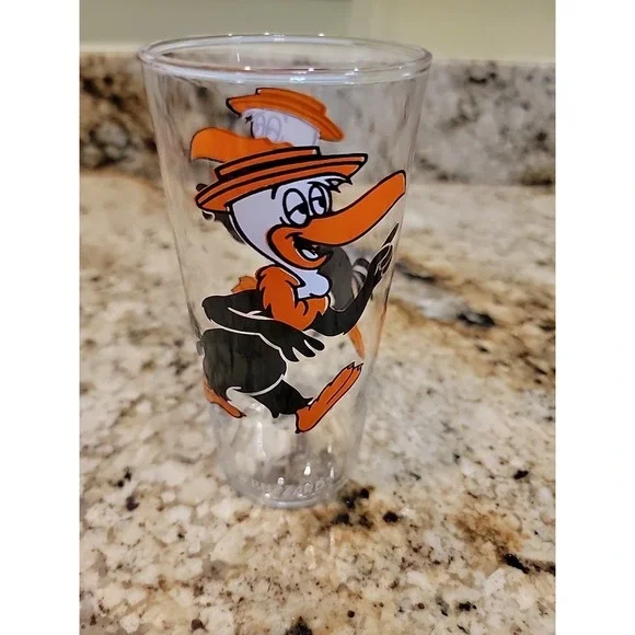 Vintage 1973 Beaky Buzzard Glass Pepsi Collector Series Looney Tunes Warner Bros