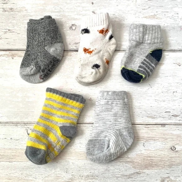 Baby Boy 0-6m Socks Bundle Set of 5 Pair Assorted Brand Gray White Socks Lot