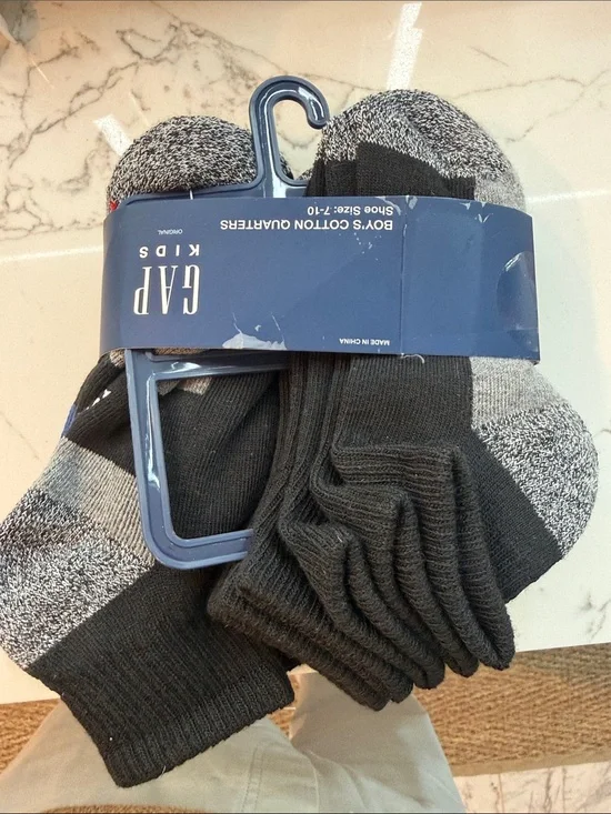 GAP Boys Black & Gray Athletic Cotton Quarter Socks - 6 Pack