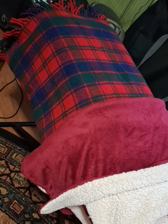 Cozy Wool Tartan Plaid Blanket And Burgundy Sherpa Backing Blanket