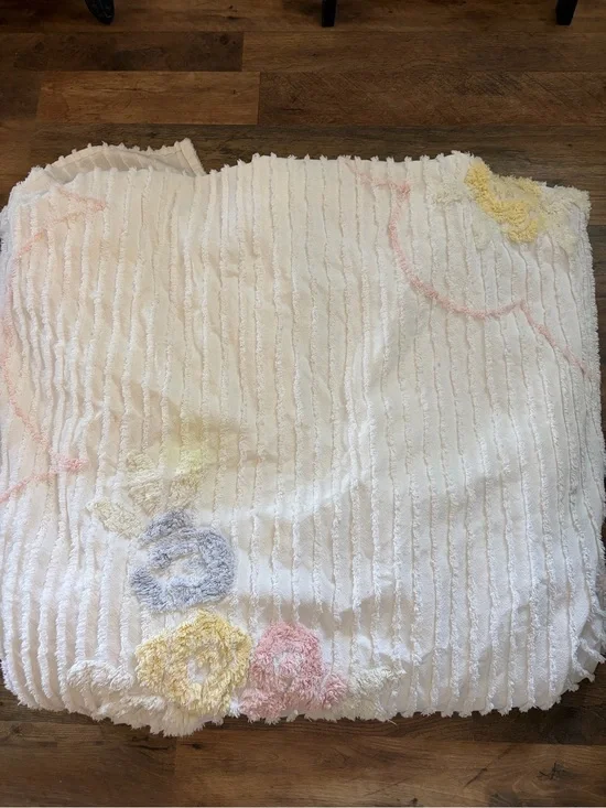 Vintage Textured Chenille Bedspread King Size with Pastel Floral Accents