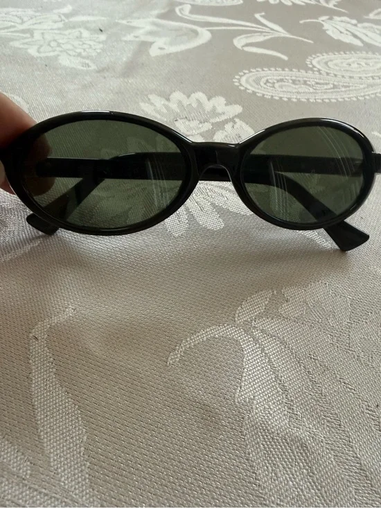 Fendi Black Oval Sunglasses with Dark Green Lenses in