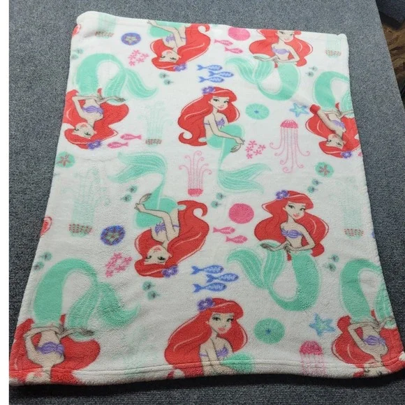 Disney Baby Little Mermaid Ariel Plush Fleece Throw Blanket 30x40 Nursery Pink