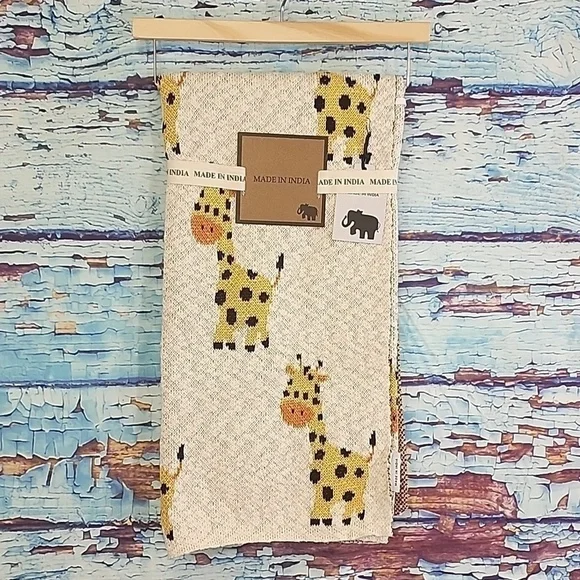 Made in India Giraffe cream blanket
