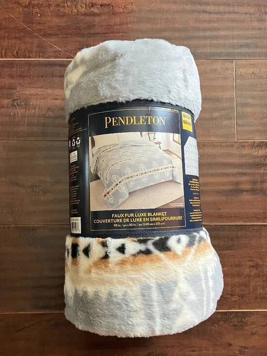 NWT Pendleton Faux Fur Luxe Blanket - QUEEN 98