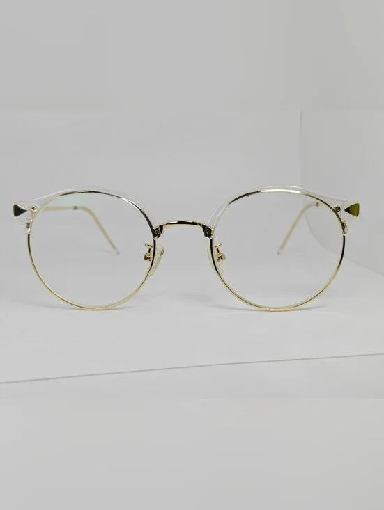 Moon River. Elegant. Round Gold Metal Frame Glasses. Details.