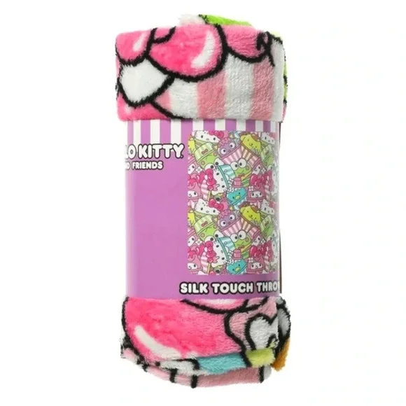 Hello kitty sanrio blanket fuzzy warm pink girls cute throw green home decor sat