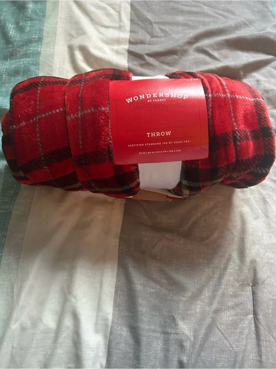 Target Wondershop Red Plaid Throw Blanket