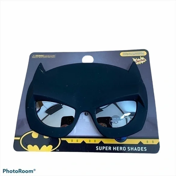Batman Sunglasses NWT DC Comics Black 100% UV Kids Youth Boys