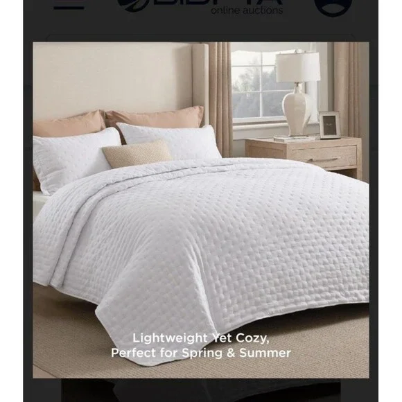 Bedsure King Quilt - Lightweight Comforter King Size