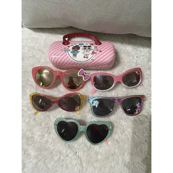 Girls Sunglasses‎ Lot Of Five With Case