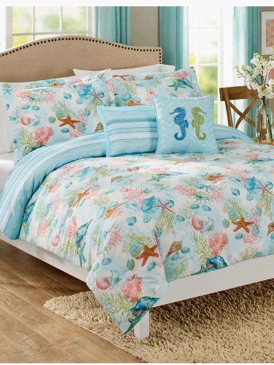 Coastal Queen Comforter Set w/shams & throw pillows