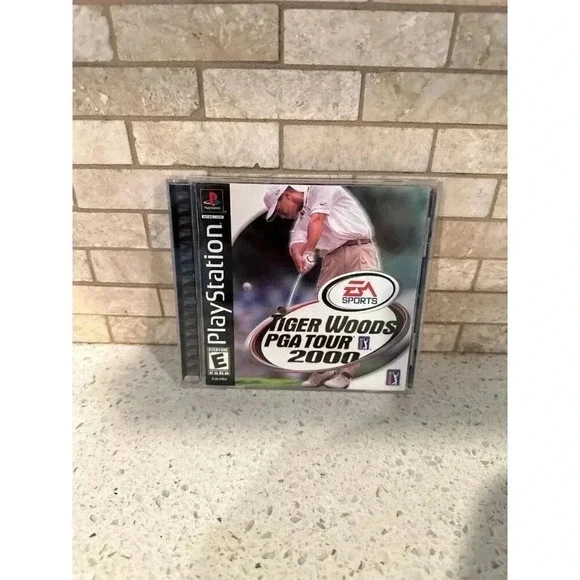 Tiger‎ woods pga tour 2000 PlayStation