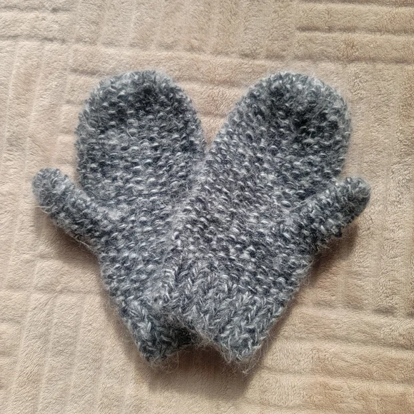 Gray Knit Mittens