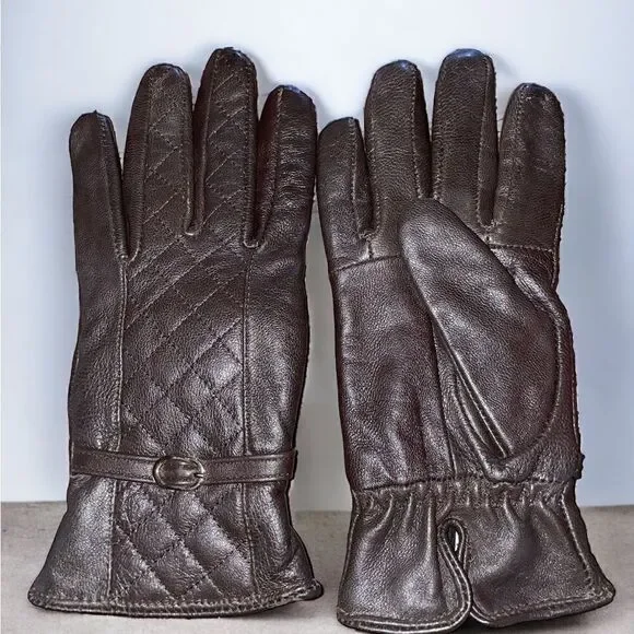 Vintage - Ladies Chocolate Brown Leather Gloves l Gold Hardware Buckle l Lined