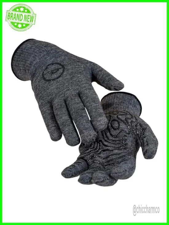 Wool Blend Gloves with Touchscreen Fingertips, No-Slip Grips, Warm 40-60F