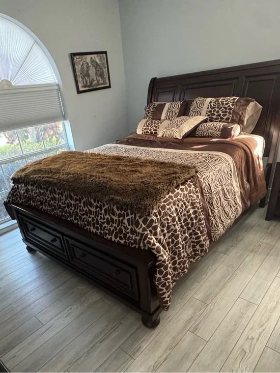 6-Pc Safari Animal Print Bedding Bundle Queen comforter, Shams, Pillows