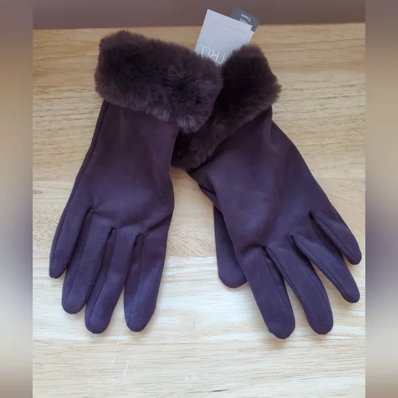 Time and Tru L/XL Brown Faux Suede and Faux Fur Gloves New