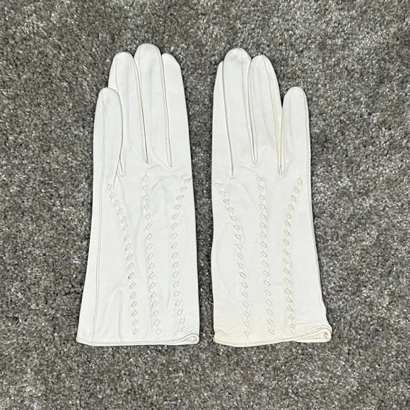 Vintage White Leather Dress Gloves Mid Length Decorative‎ Stitching Size 7.75