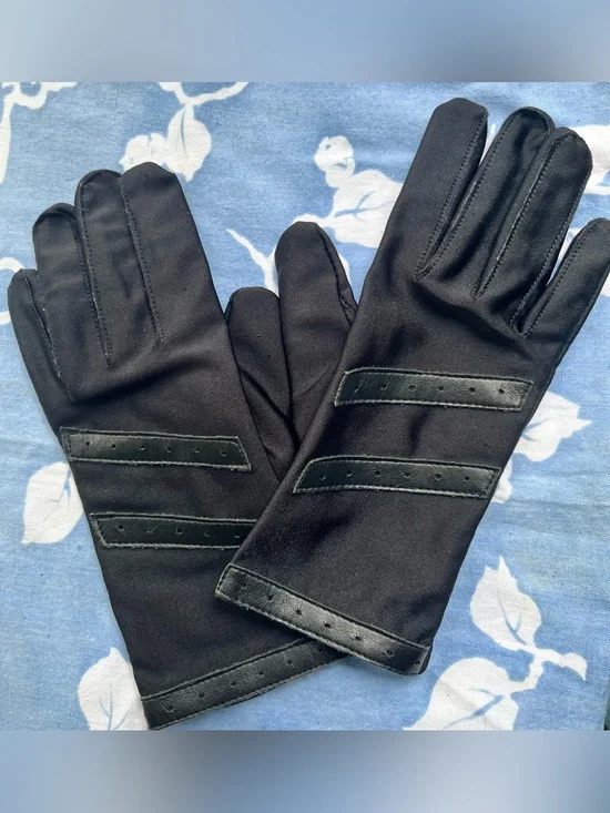 Classic Vintage Black Nylon & Vinyl Driving Gloves Size S/M EUC
