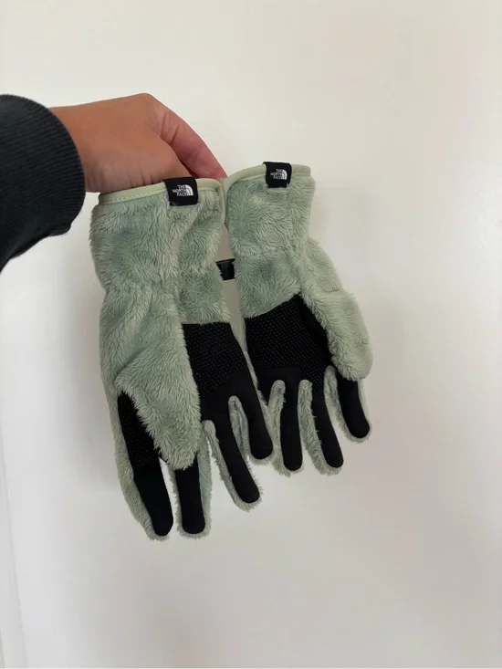 The North Face Women's Osito Etip Gloves size XS