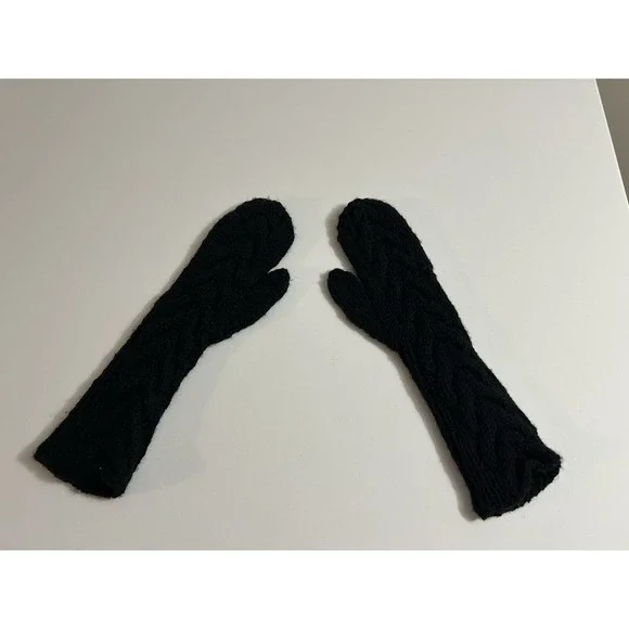 ASO Bella Swan ALT COLOR Black Cable Knit‎ Mittens OS HANDMADE