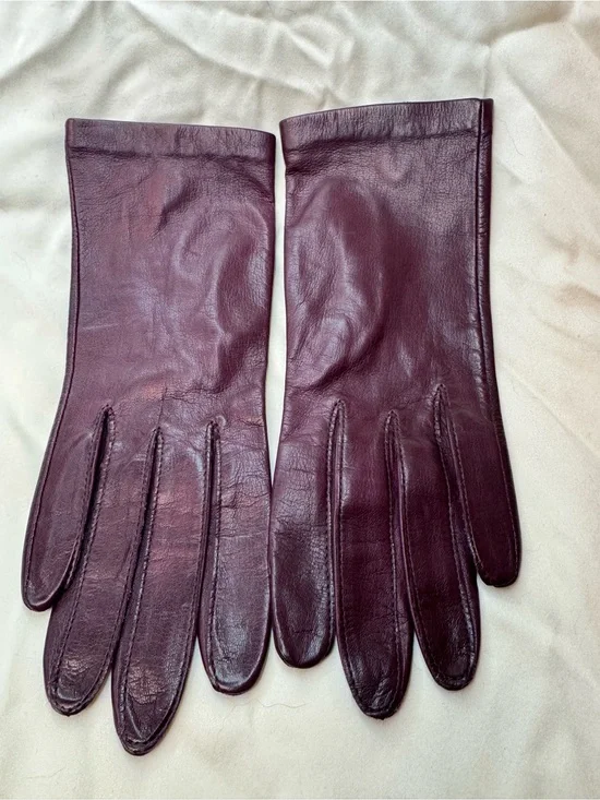 Vintage Burgundy Leather Gloves Women’s Size 7 Soft Leather Long Fingers Lined